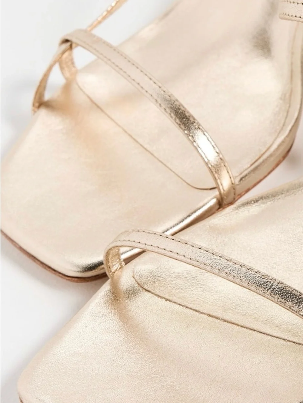 NIB Reformation Serenity Bare Sandals
